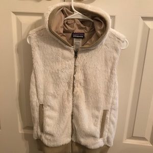 Super soft faux fur Patagonia vest with hood